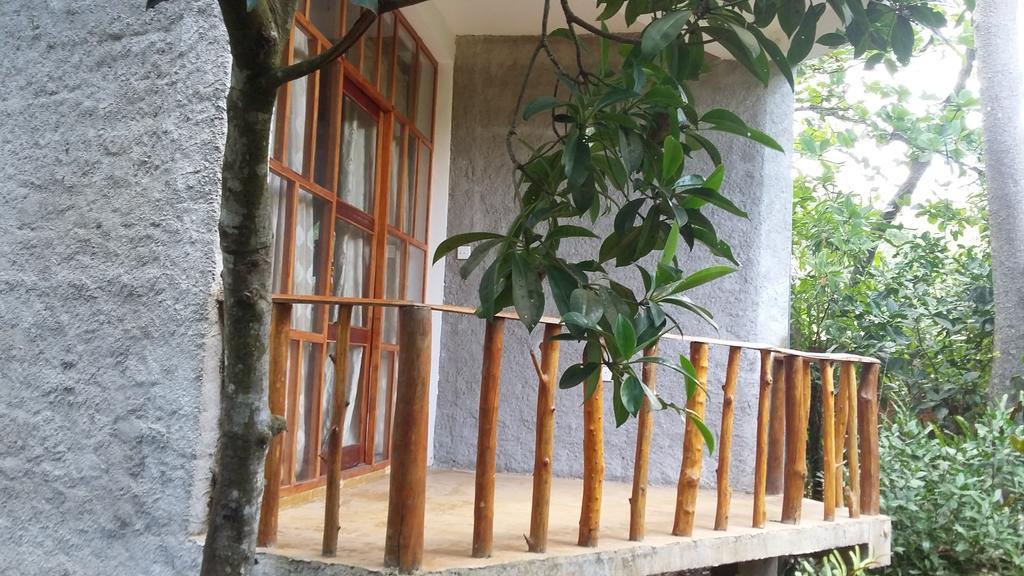 Seasons Four Mini Jungle Cabana Matara Esterno foto